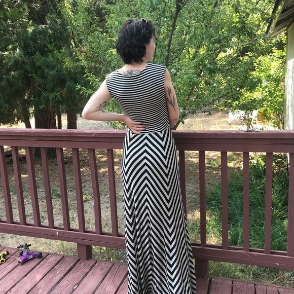 Calvin Klein dress - Picture 2 of 6